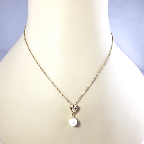 Vintage 14 Karat Yellow Gold Pearl and Diamond Pendant Necklace #13559 - Picture 6 of 7